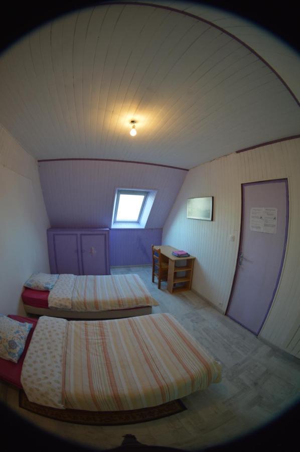 Chambre Au Calme Et Simple, Cuisine A Dispo Сен-Поль-де-Леон Экстерьер фото